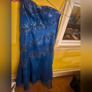 Mermaid style strapless prom dress